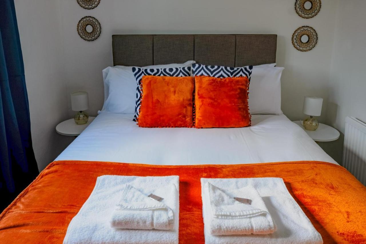 Modern & Artistic Design Humphreys Lodge - Sleep 6 كامبريدج المظهر الخارجي الصورة