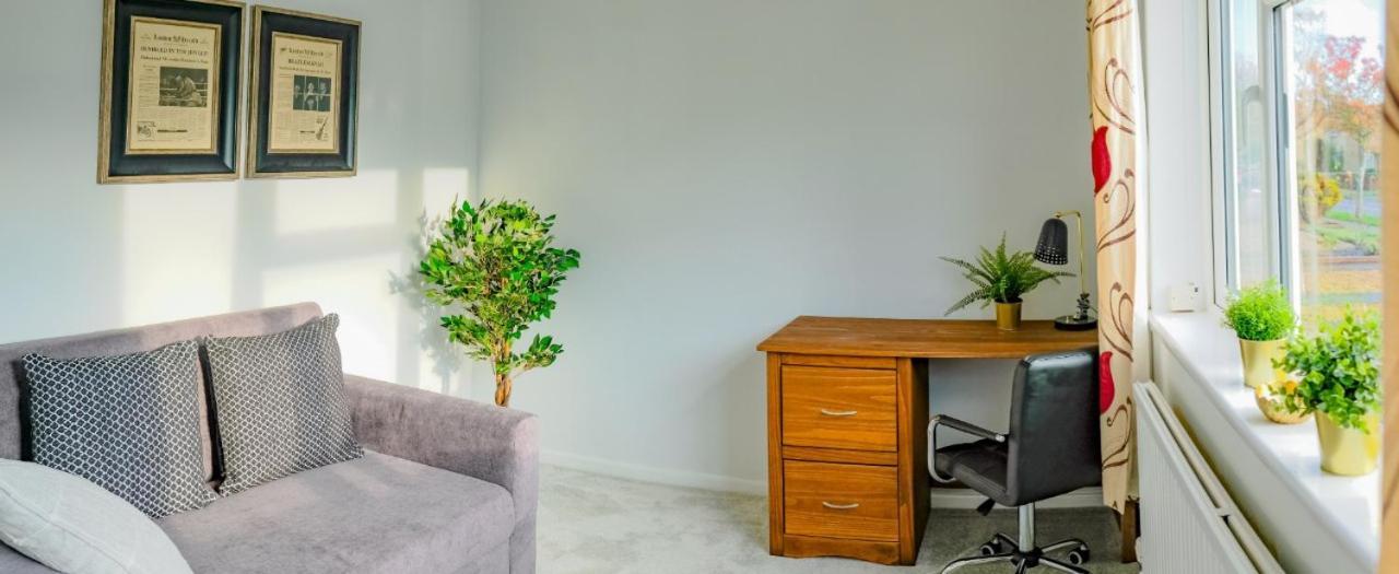 Modern & Artistic Design Humphreys Lodge - Sleep 6 كامبريدج المظهر الخارجي الصورة